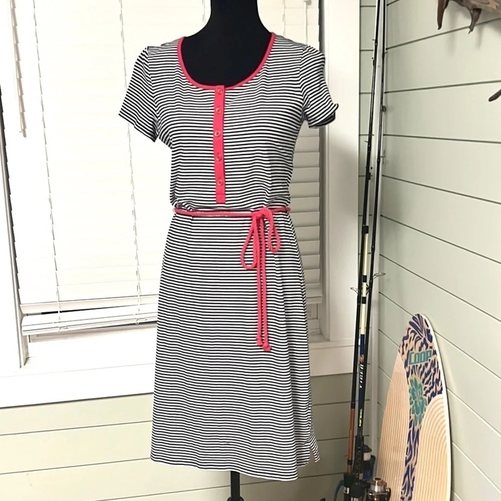 ⭐️Lands’ End, Women's Stripe Knit Henley T-shirt Dress,Navy/Pink,Belted, EUC,6-8